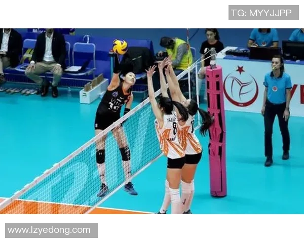 恒大与伊萨精彩对决直播全程回顾与赛后分析