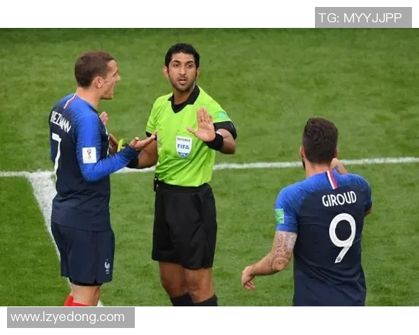 中国足球裁判的现状与发展探讨以及知名裁判员介绍